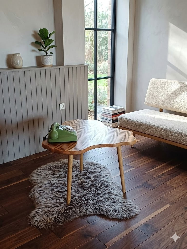 Handcrafted Oak Coffee Table 'Splash' - Handcrafted Oak Coffee Table – Freeform Design with Geometric Epoxy Pattern